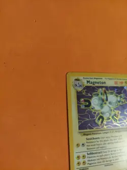 Magneton - 11/62 - Fossil Set - Unlimited - Holo Rare - Pokemon - WOTC - Damaged - Image 2