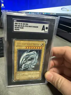 Yugioh Blue-Eyes White Dragon DDS-001 Unlimited LP **SGC AUTHENTICATED** - Image 1