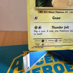 Pikachu - 35/108 - Pokemon Evolutions Common Cracked Ice Holo LP - Image 4