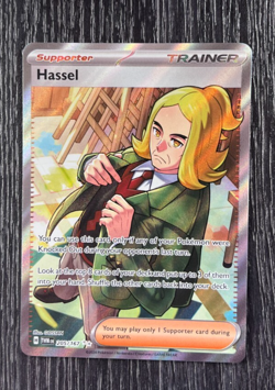 Pokemon - Hassel Trainer 205/167 Ultra Rare Full Art S&V Twilight Masquerade NM - Image 1