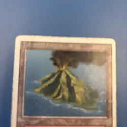 Volcanic Island, Magic the Gathering card revised edition, heavy play condition - Image 5