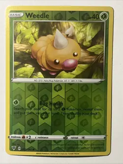 Weedle 001/185 Common Vivid Voltage Pokemon Reverse Holo Lightly Played - Image 1