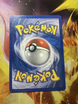 Pokemon Pokemon Collector 22/30 HGSS Trainer Kit Lighting LP - Image 3