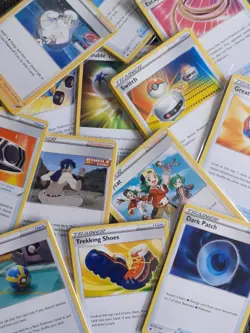 Pokemon SWSH TCG Playsets: Trainer Cards - Image 1