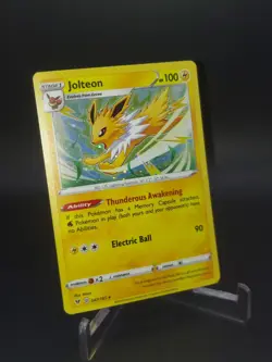 Pokemon Jolteon Cosmos Holo Sword & Shield Vivid Voltage 047/185 Mint W/Swirl 💎 - Image 3