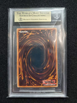 2006 Dragon Master Knight BGS 9.5 Gold Label - UE02-EN001 Ultra Rare Holo YuGiOh - Image 2