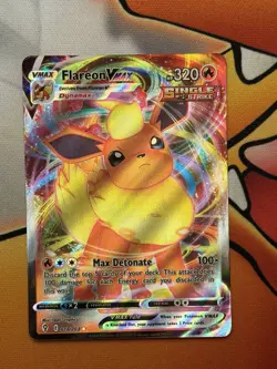 Pokemon TCG Flareon Vmax SWSH07: Evolving Skies 018/203 Ultra Rare - Image 2