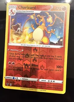 Charizard 025/185 Rare Vivid Voltage Pokemon Reverse Holo -NM - Image 1