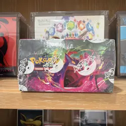 Pokemon TCG SWSH Fusion Strike Booster Box SEALED - Image 5