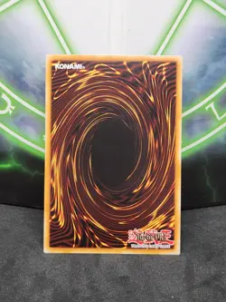 Yugioh Dark Magician LC01-EN005 Ultra Rare NM - Image 2