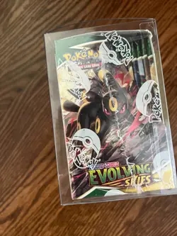 Pokemon Sword & Shield Evolving Skies Booster Box SEALED - Image 5