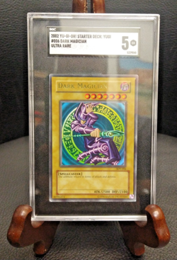 2002 Yu Gi Oh! Starter Deck: Yugi #006 Dark Magician Ultra Rare SGC 5 EX - Image 1
