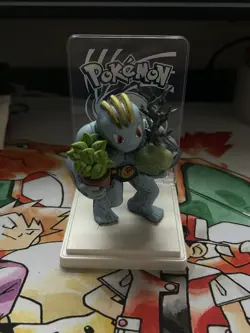 Pokemon TCG Machoke SV-P-072/SV-P & Figure "Collect 151" Statue only (NO card) - Image 1