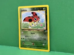 Pokemon TCG Ledyba Reverse Holo 7/18 Southern Islands WOTC VTG 2001 - Image 4