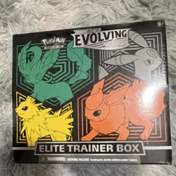 Pokemon TCG Sword & Shield Evolving Skies Elite Trainer Box - Image 1