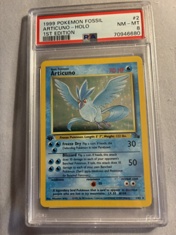 1999 POKEMON FOSSIL 1ST EDITION #2 ARTICUNO-HOLO PSA 8 - Image 1