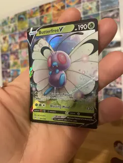 Pokemon TCG Butterfree v Darkness Ablaze Holo Ultra Rare Card 001/189 NM - Image 1