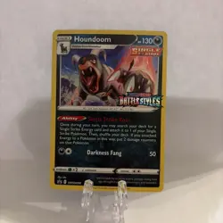 NM-Mint Houndoom - SWSH090 - Prerelease Promo Pokemon SWSH Black Star Promos - Image 1
