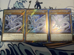 Yugioh Blue-Eyes White Dragon (8th Art) Platinum Secret Rare RA04-EN108 x3 - Image 1