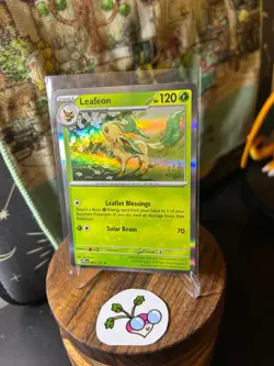 Pokemon TCG - Leafeon (Holo) - Twilight Masquerade - 11/167 - Uncommon - Image 1