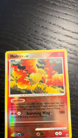 Moltres 10/100 Rare Reverse Holo Majestic Dawn Diamond & Pearl Pokemon Card - Image 2
