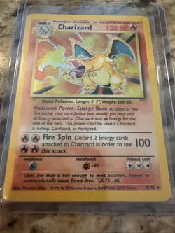 Pokemon TCG Charizard Base Set Holo Unlimited Rare - Image 3