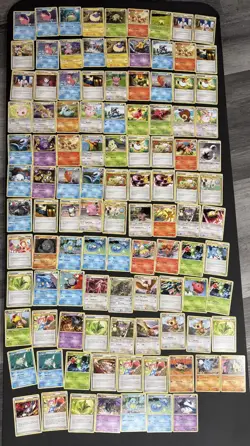 Pokemon TCG Lot HeartGold and SoulSilver and Unleashed Sets Non-holo 106 Cards - Image 1