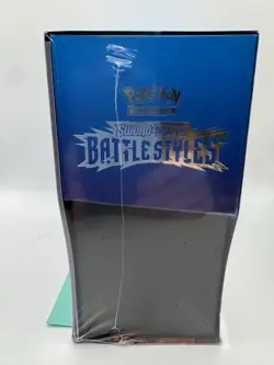 Pokemon Sword and Shield Battle Styles Elite Trainer Box (O) - Tear In Plastic 820650808357 - Image 5