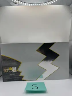 Pokemon TCG: Celebrations Ultra-Premium Collection Box 2021 (S) 820650829147 - Image 2