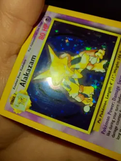 Vintage Pokemon TCG, Rare Holo Alakazam 1/102 Base Set, WOTC 1999 - Image 3