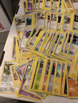 2011 Pokemon Card Lot - Black & White Era - HP-LP Bulk Common And Uncommon - Image 4
