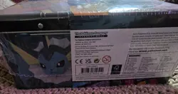Pokemon TCG 2021 Eevee Collector's Chest Lunchbox Tin New Factory Sealed - Image 4