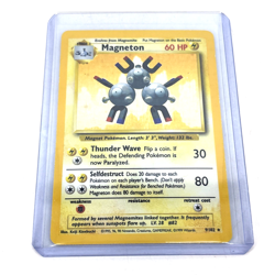 Pokemon TCG 1999 - Magneton 9/102 Base Set Holo Rare foil card unplayed - Image 2