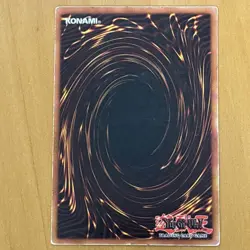 Yu-Gi-Oh! Dark Magician SDY-006 ULTRA RARE - LP - Image 2