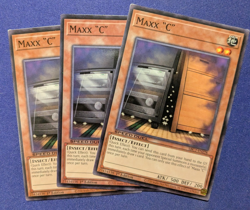 PLAYSET 3x Maxx "C" - LP - Common SBC2 1st Ed - YuGiOh REDU/HAT STAPLE - Image 1