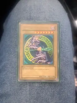 Dark Magician SDY-006 Ultra Rare Starter Deck Yugi Unlimited Spellcaster Konami - Image 1
