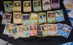 lot of 38 vintage japanese pokemon cards 10 holo / 28 non holo - Image 2