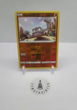 Pokemon - Geodude - 135/264 Sword & Shield Fusion Strike Reverse Holo - Image 1