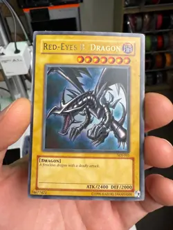 YUGIOH RED-EYES B. DRAGON SDJ-001 ULTRA (HP DMG) - Image 1