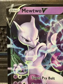 2022 POKEMON GO #030 MEWTWO V - Image 2
