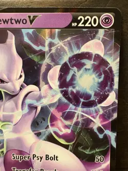 2022 POKEMON GO #030 MEWTWO V - Image 3