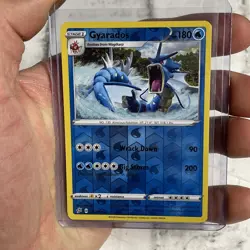 Pokemon Gyarados 040/192 Reverse Holo Rare Rebel Clash LP+ Pokemon Card TCG 2020 - Image 1