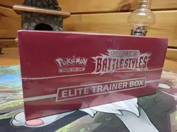 Pokemon TCG Sword & Shield Battle Styles ETB Red New/Damaged Seal (see pics) - Image 5