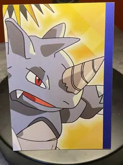 CARD POKEMON POKEDEX EF VOL. I #04 HITMONLEE & HITMONCHAN 2022 Kanto PERU TCG - Image 2