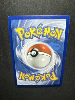 Mew 011/025 Celebrations Holo 2021 PokÃ©mon Card LP - Image 7