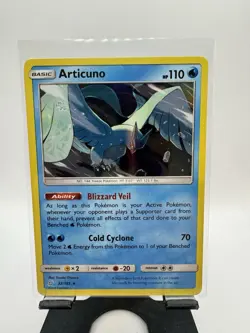 Articuno - 32/181 - Pokemon Team Up Sun & Moon Holo Rare Card - Image 1