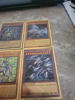 Blue Eyes Ultimate Alternative Yugioh Card GOLD Foil Collectible Lot - Image 2
