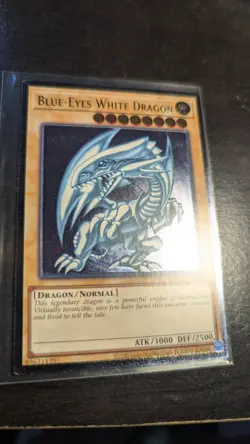 Blue-Eyes White Dragon Ultimate Rare OP28-EN001 OTS Pack 28 Unlimited Konami - Image 3
