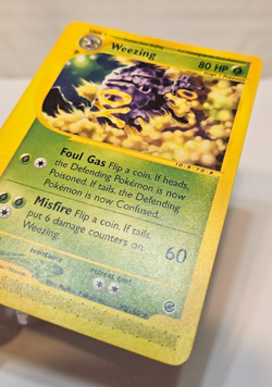 Weezing 70/165 Rare Expedition Pokemon 1634 - Image 2