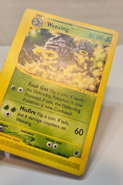 Weezing 70/165 Rare Expedition Pokemon 1634 - Image 3